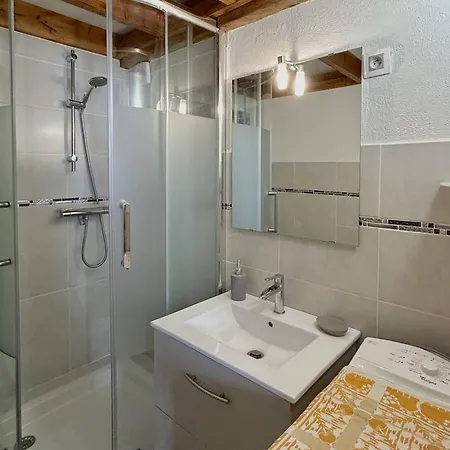 T2 Climatise Avec Mezzanine, Loggia Et Acces Direct A La - Fr-1-529-26 Le Barcarès